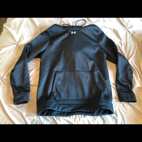 Under Armour Tops - Black Under Armour sweatshirt